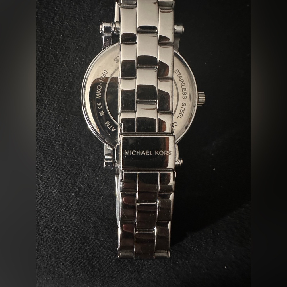 NWOT Michael Kors Womens Corey Three-Hand Silver Tone Stainless Steel Watch 38mm - Picture 6 of 8